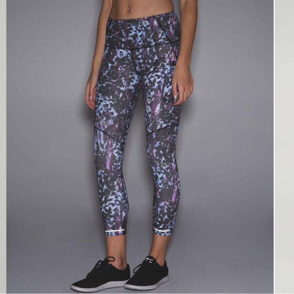 Lululemon All Sport Crop Floral Sport Tranquil Blue Multi Legging W6F62S Size 4